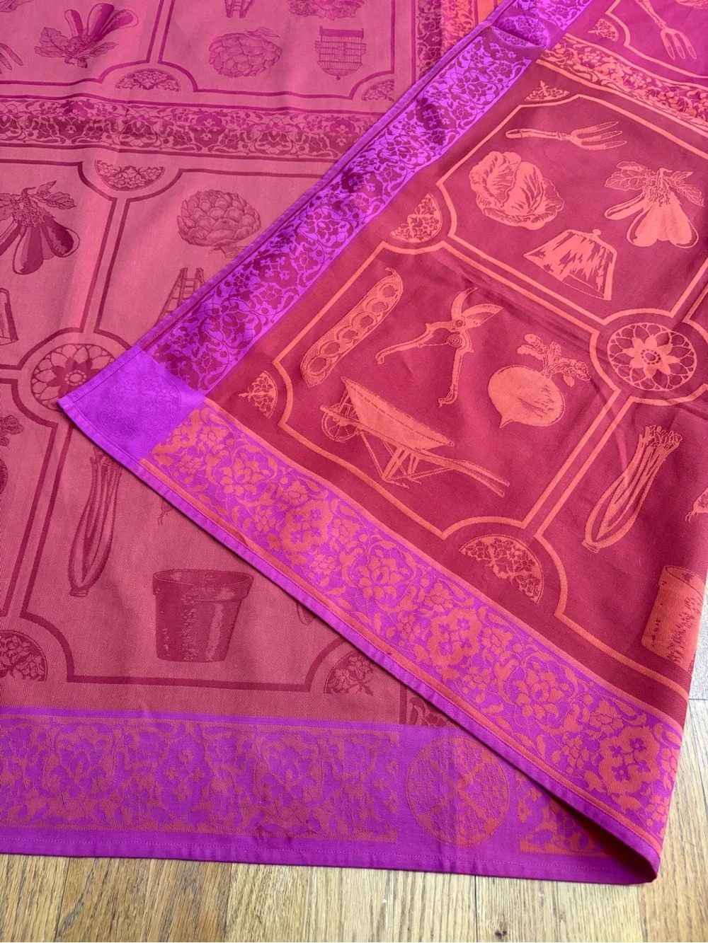 Le Jacquard Francais Primrose Bordier Tablecloth 62 x 58”Magenta Wine Terracotta